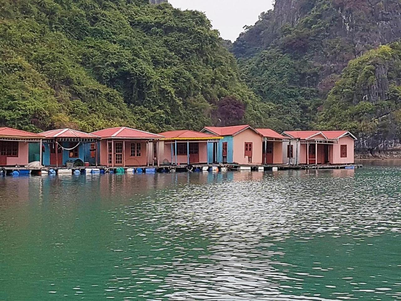Victory Boutique Cruise Hotel Ha Long Exterior photo